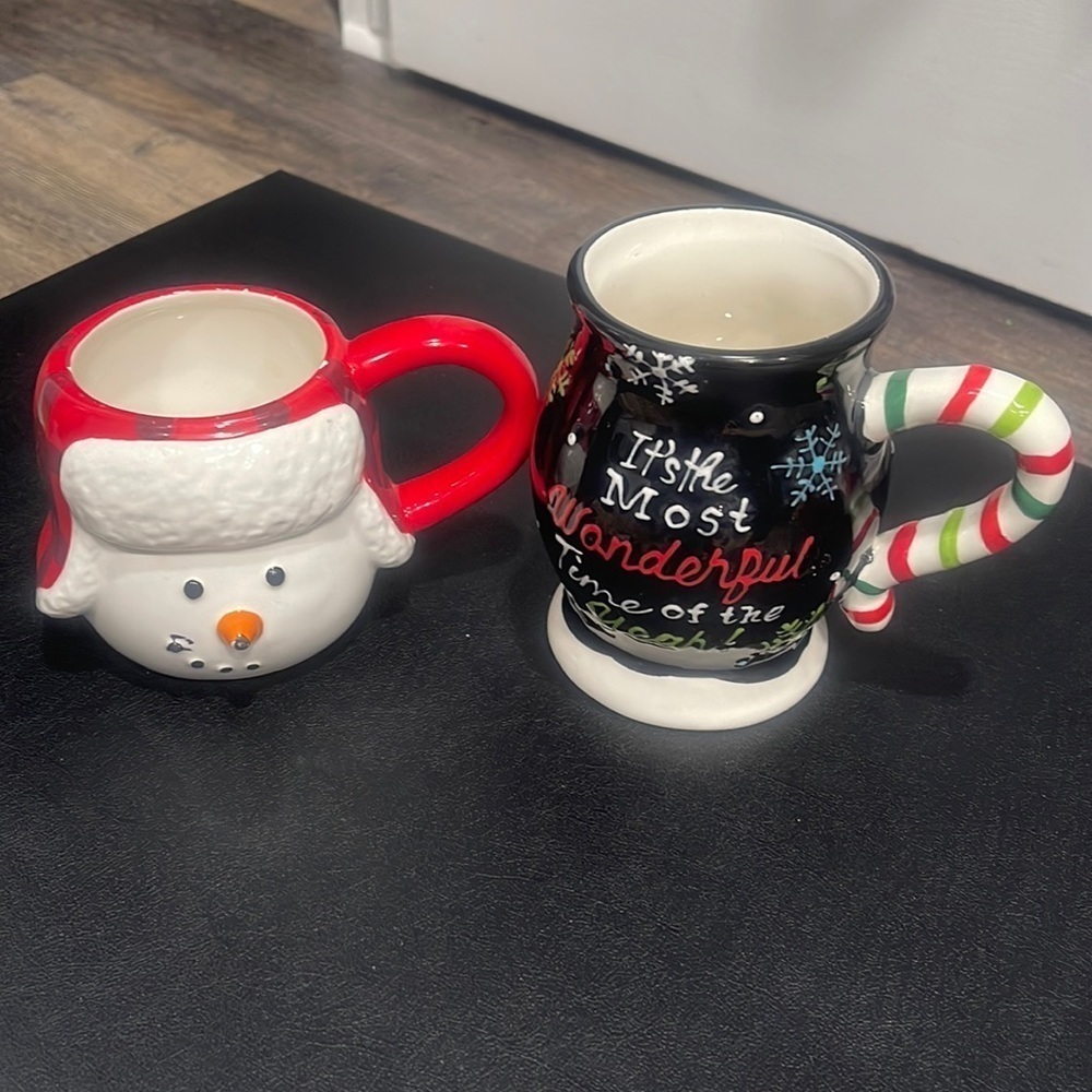 2 mugs